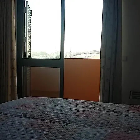 - Bellavista A1 T1 アパート *